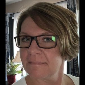 Meet your Posher, Misti